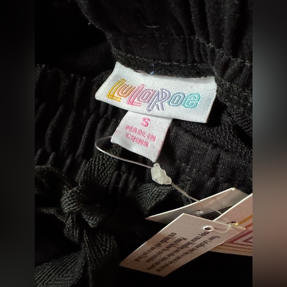 New LuLaRoe Size Small Solid Black Jamie French Terry Bermuda Shorts - Picture 3 of 4